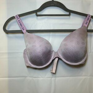 Victoria's Secret Bra 34D Lavender T-shirt Lightly Lined Demi Logo kiss print